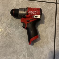 Milwaukee M12 Drill 