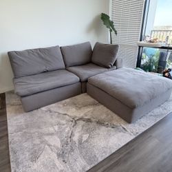 Modern Gray Sectional Sofa with Chaise – City Furniture – Excellent Condition