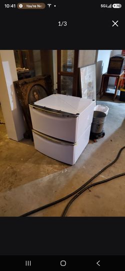 Whirlpool washer and dryer pedastools