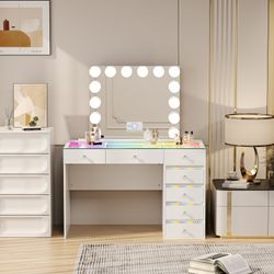 VANITII Fenair 7-Drawer Vanity Set with 14 Bulbs Hollywood Mirror
