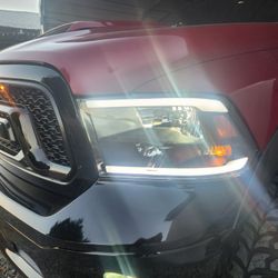 2013-2019 Ram 1500 Classic Headlights