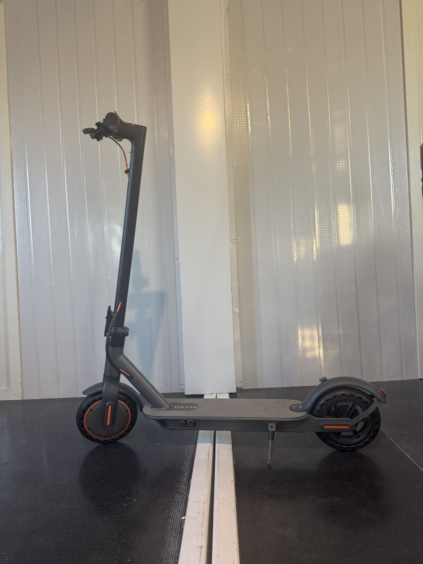 Electric scooter