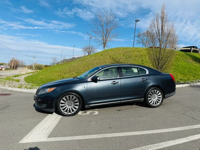 2013 Lincoln MKS