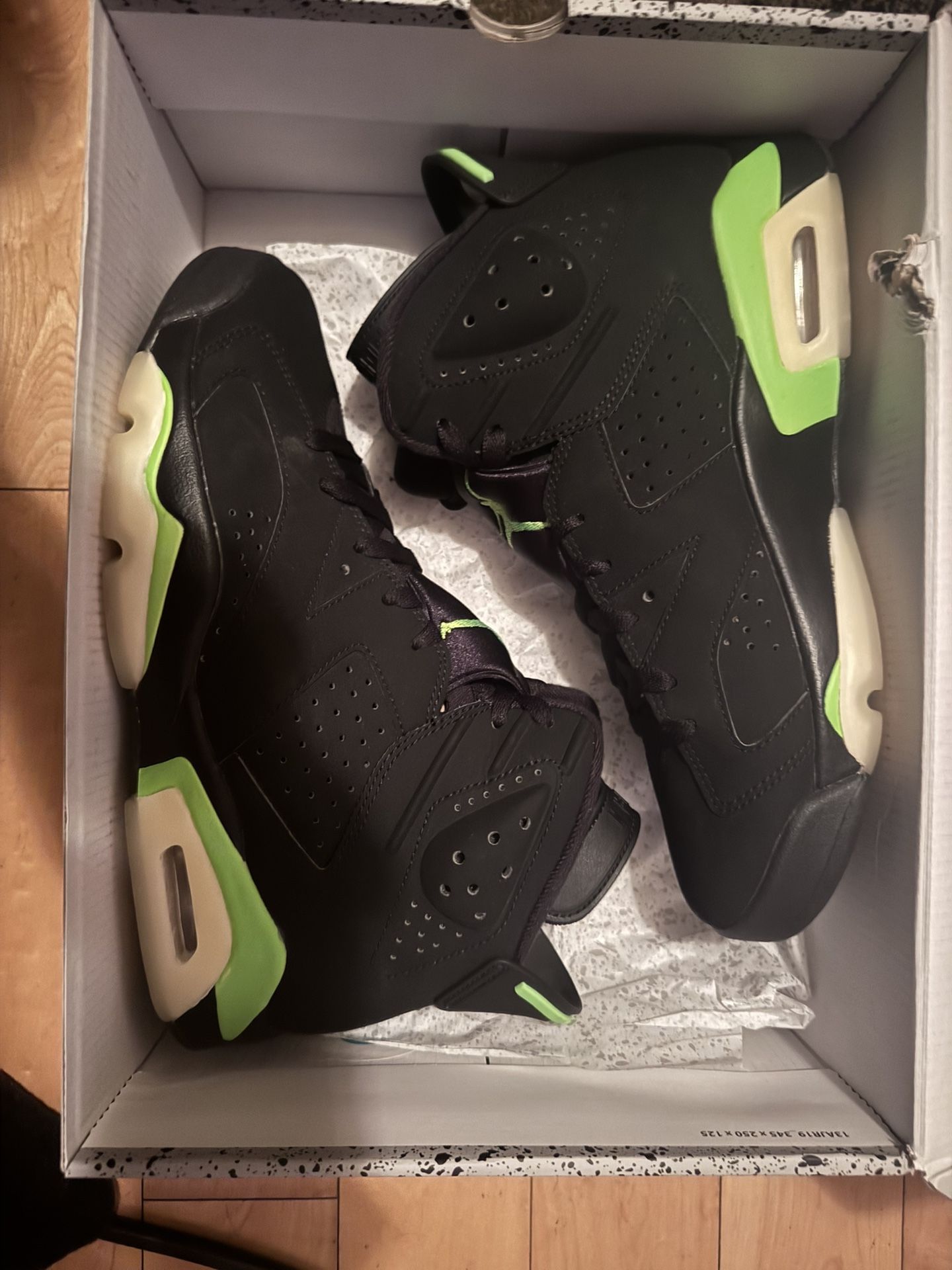 Jordan 6 Electric Green Size 9