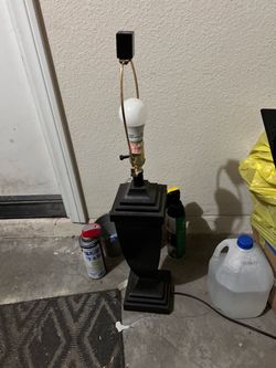 Lamp base