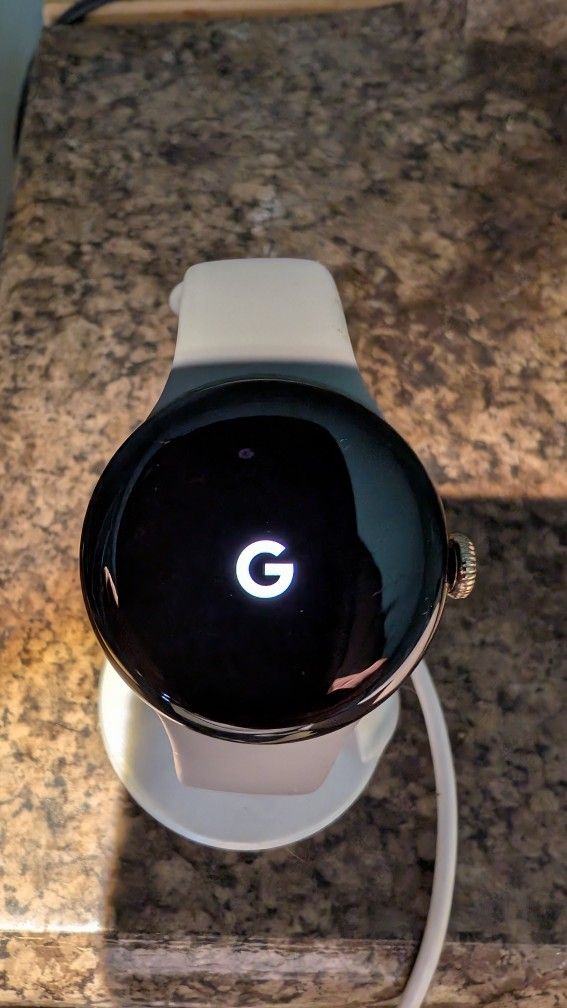 Pixel 2 Watch With Custom Charging Stand