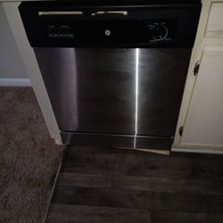 GE Dishwasher Gently Used