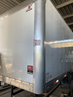 Supreme14ft Bobtail Box