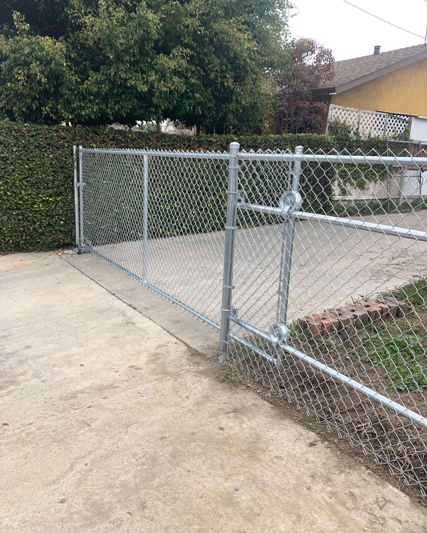 Chain Link Fence Enclosure, Gates for Sale in South Gate, CA - OfferUp