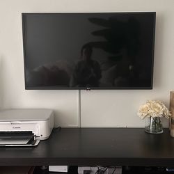 LG Smart TV - 43 inch