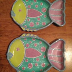 Plastic Fish Chip & Dip Plates/ Bowls (2)  & Luau Party Decor