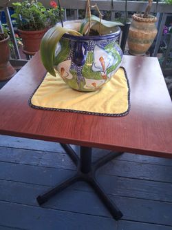 WOODEN TAbLE A CHAIR