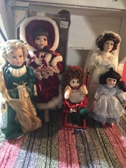 Beautiful Porcelain Dolls Collectors Edition Set, In Box.