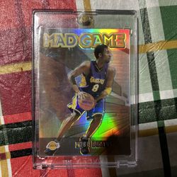 Kobe Bryant Mad Game Refractor (2002 Topps chrome) 