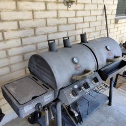 CHAR GRILLER 50/50 PROPANE & CHARCOAL GRILL