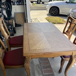 Dining Table And 4 Chairs 