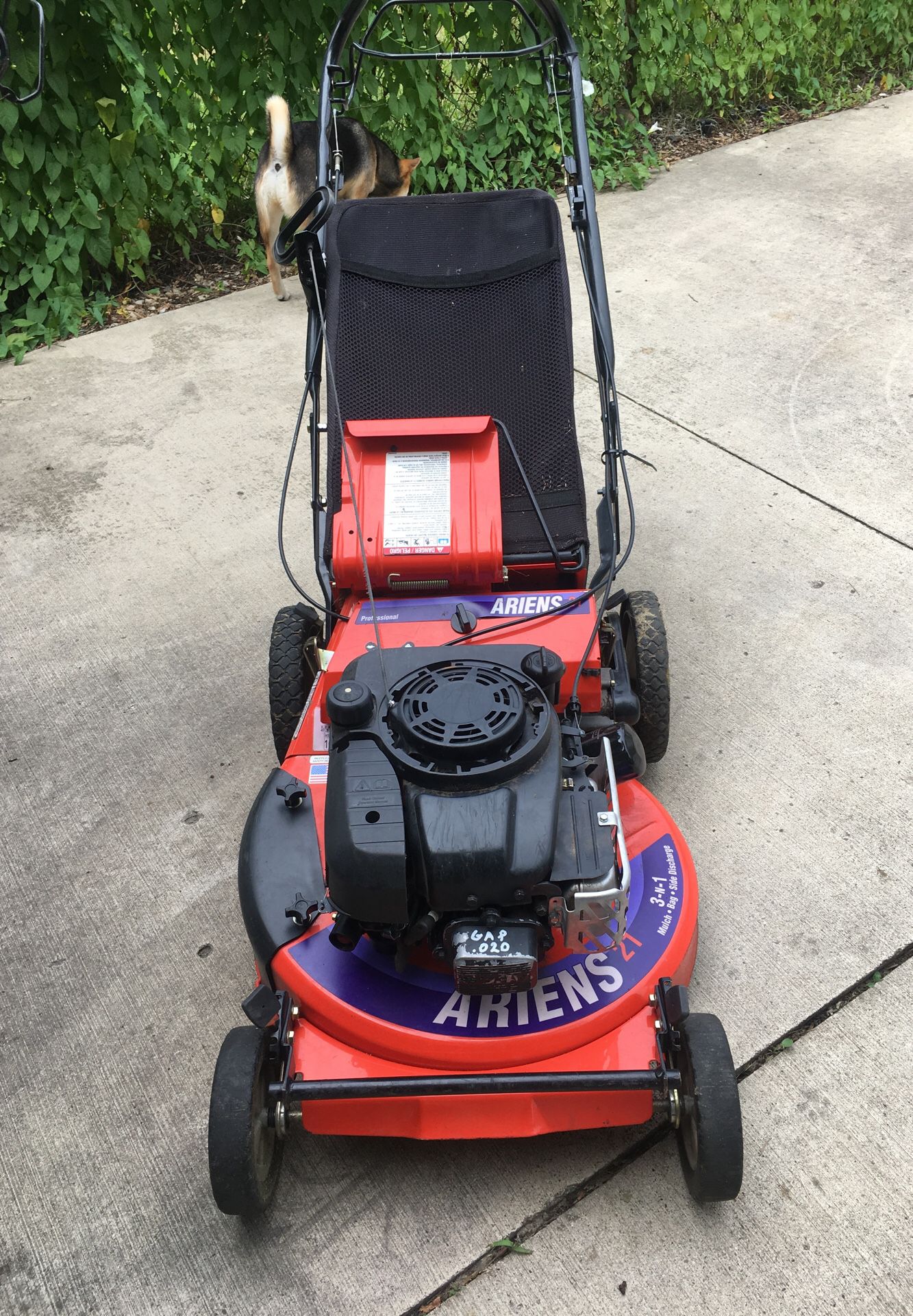 Ariens self propelled commercial lawn mower