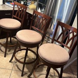Set Of 3 Swivel Barstools 