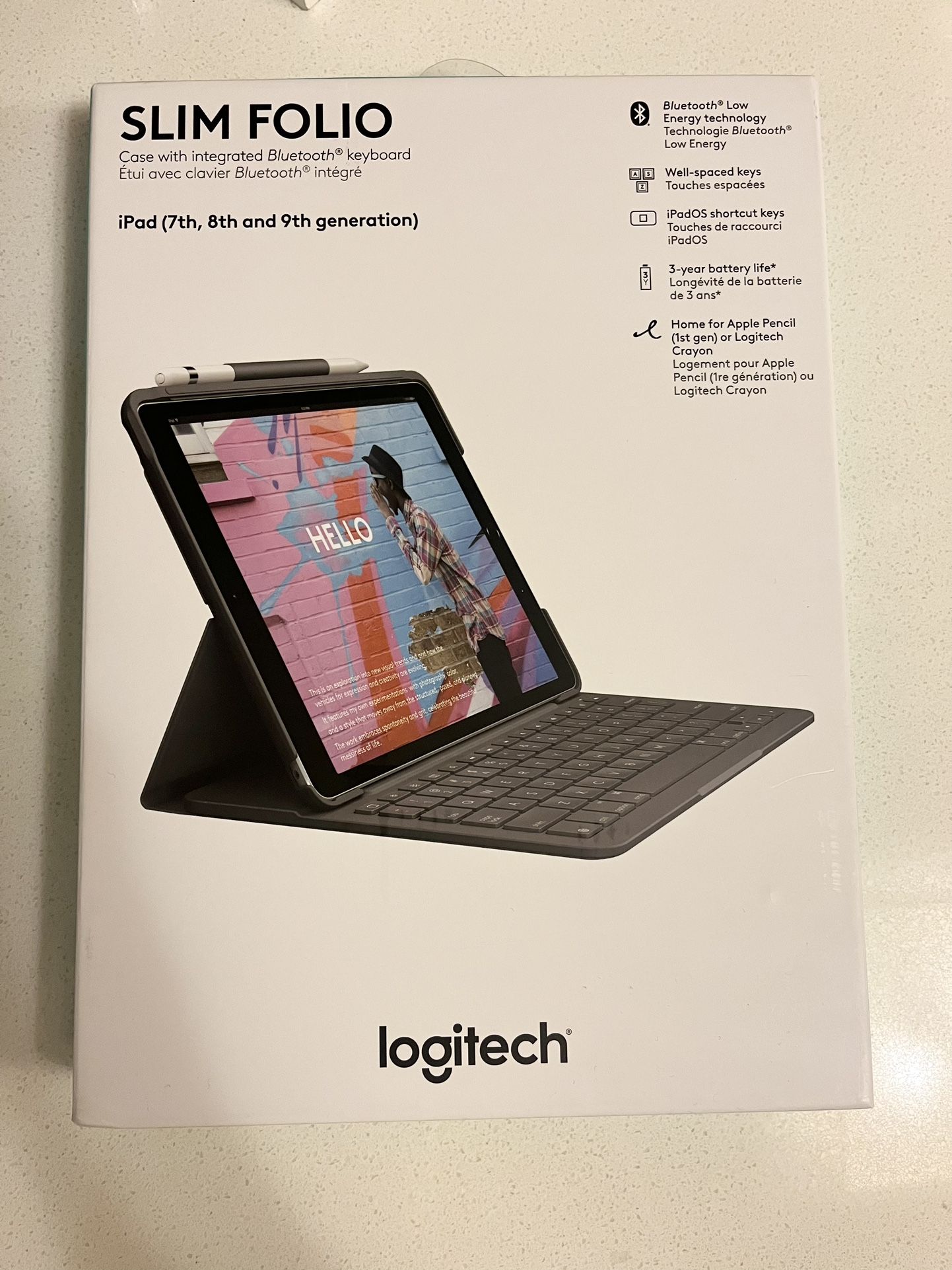 Logitech Slim Folio iPad Case With Keyboard 