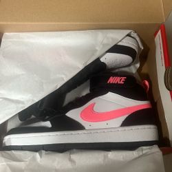 Nike Court Borough Mid 2 GS – Size 5Y – Brand New in Box
