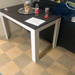 130$ DESK AND BOOK SHELF 
