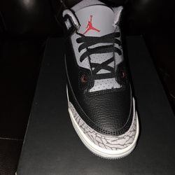 Air Jordan Kids' Grade School Jordan Retro 3 Basketball Shoes