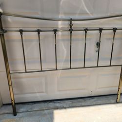 Antique Brass Metal Headboard – Full/Queen Size