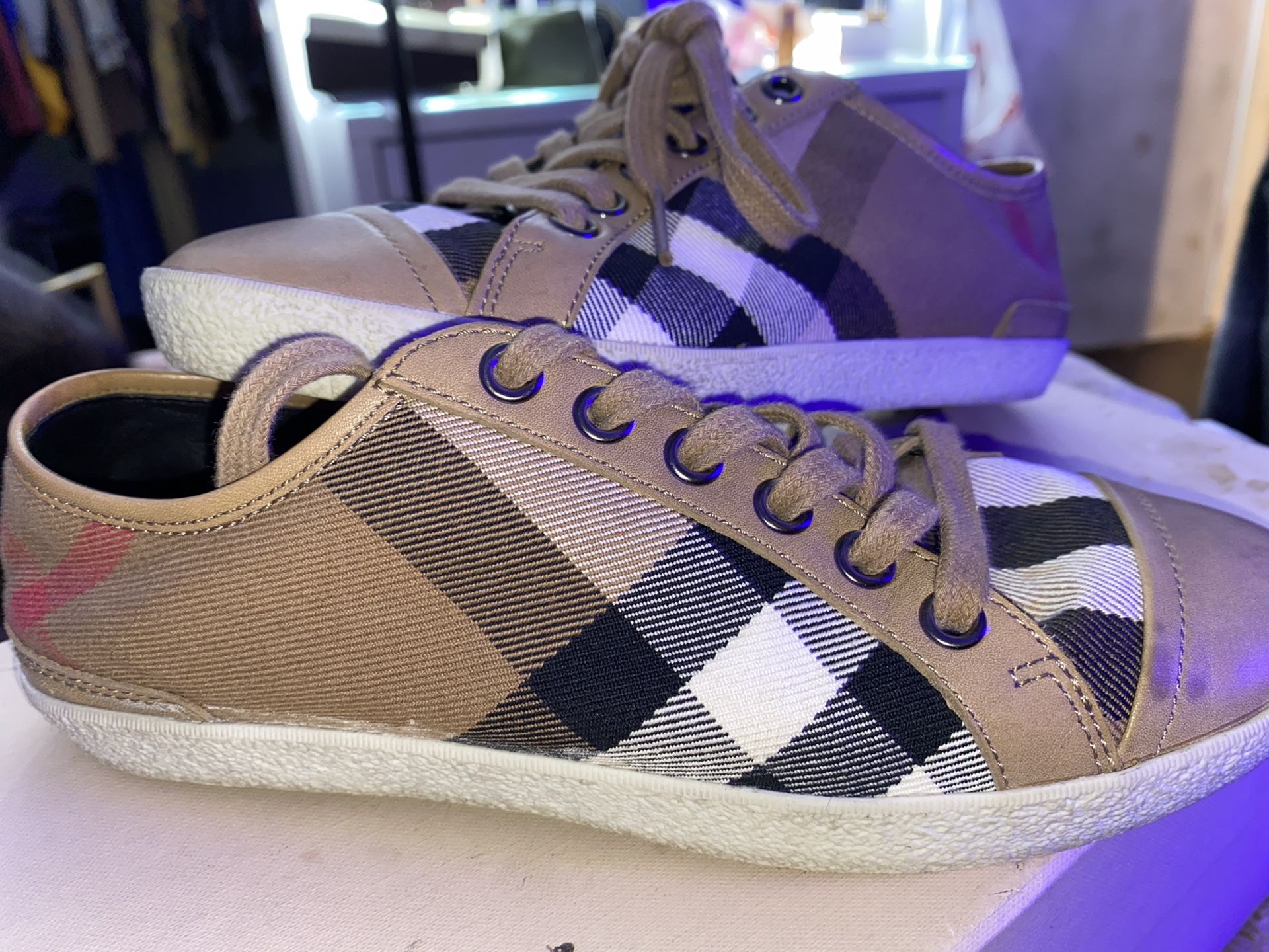 Burberry sneakers