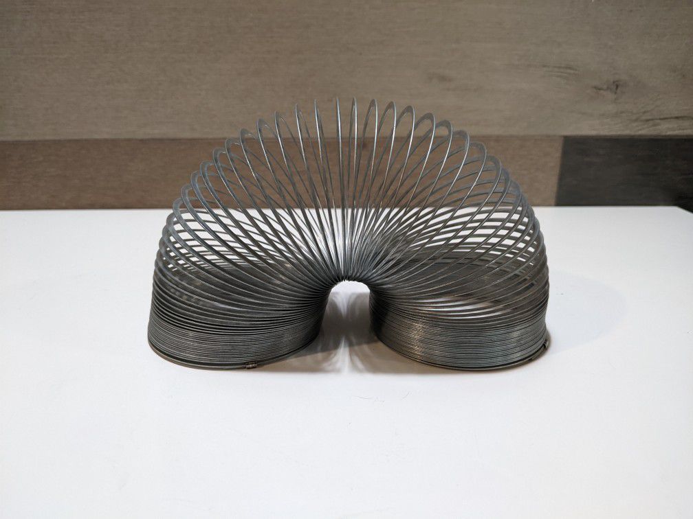 VINTAGE CLASSIC Metal Slinky Very Good Condition NO box #12314 