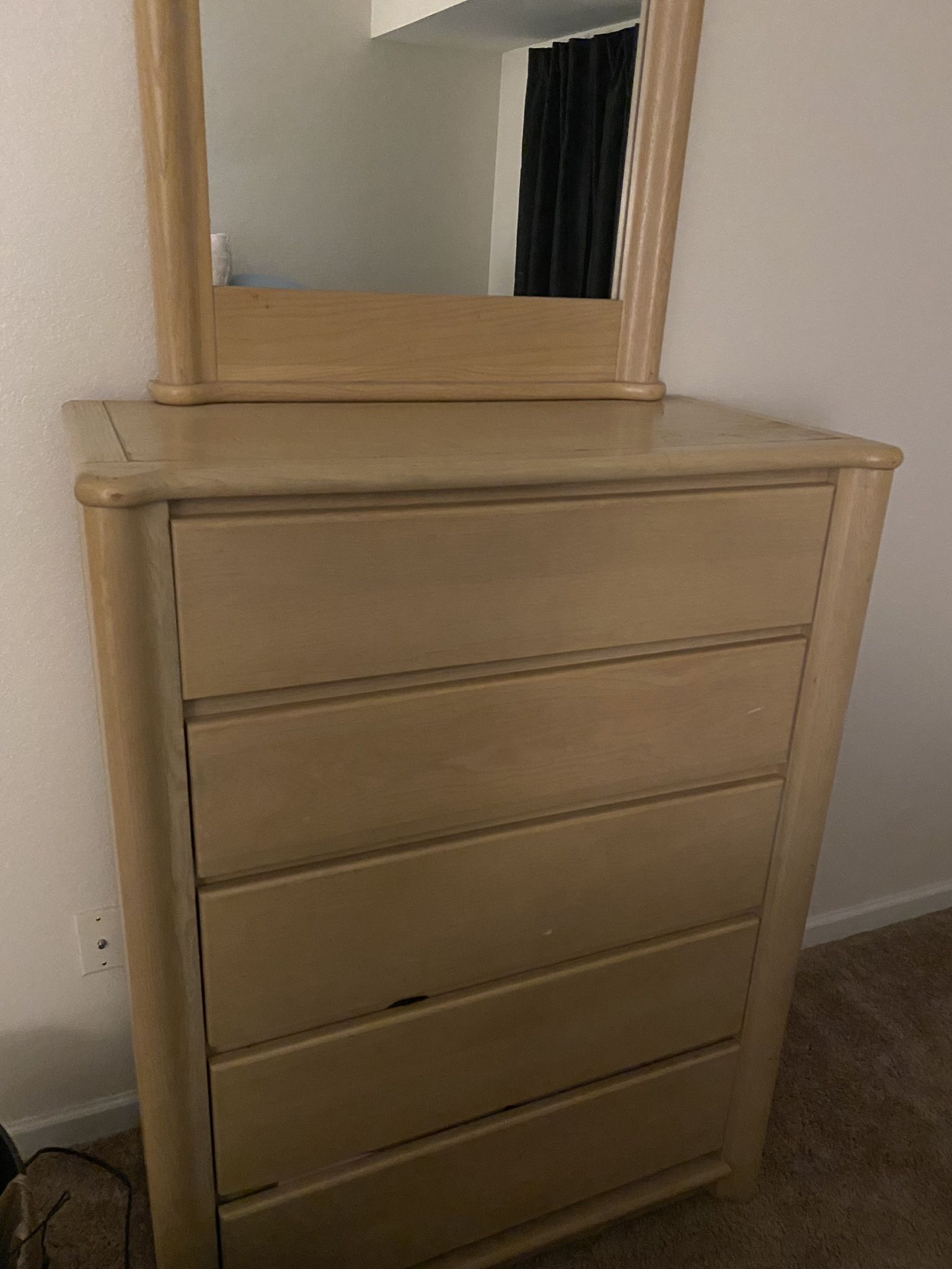 Dresser Set