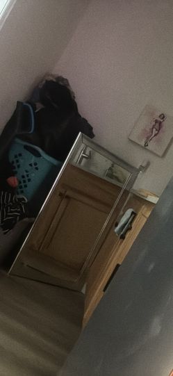 MIRROR & DRESSER