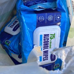 Free  Alcohol Wipes 