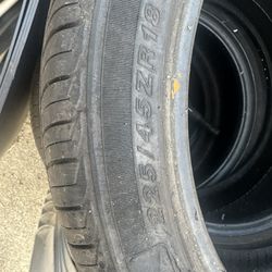 225 45ZR18 Tires 