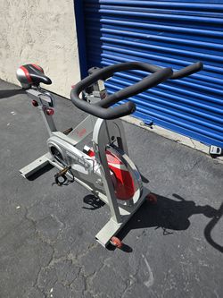 Sunny Health & Fitness Pro Indoor Cycling Bike
