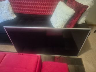 Silver Gramed Flat Screen Television....Great Picture