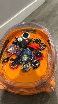 Beyblade Burst Quad Strike Stadium with Tops