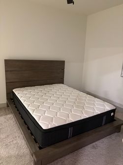 Queen Dark Wood Platform Bed + Huyamy 12" Mattress $375