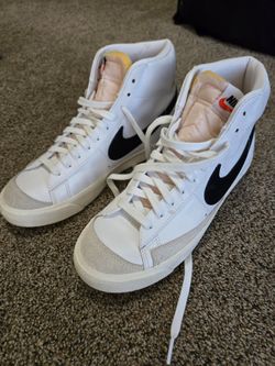 Nike Blazer Mid '77 Vintage (white/black) size 9 worn once
