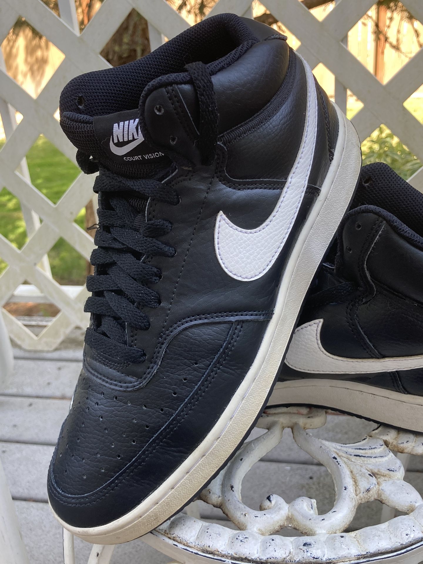 Nike Men’s Court Vision Mid Sneaker Size 8