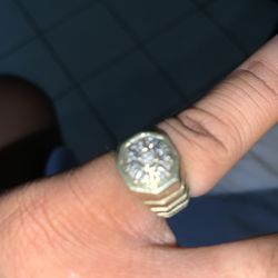 10k Diamond Ring 