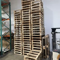 39 x 25 Solid Wood Pallets