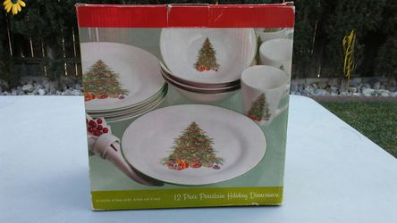 12 ps porcelain holiday dinner ware.