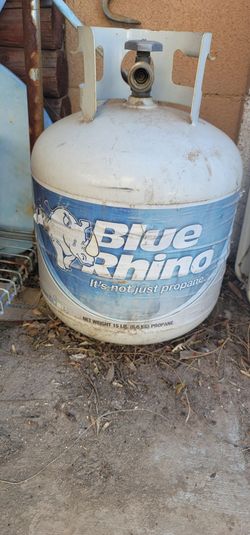 15 lb propane tank, some propane