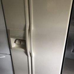 Whirlpool Side By Side Fridge 