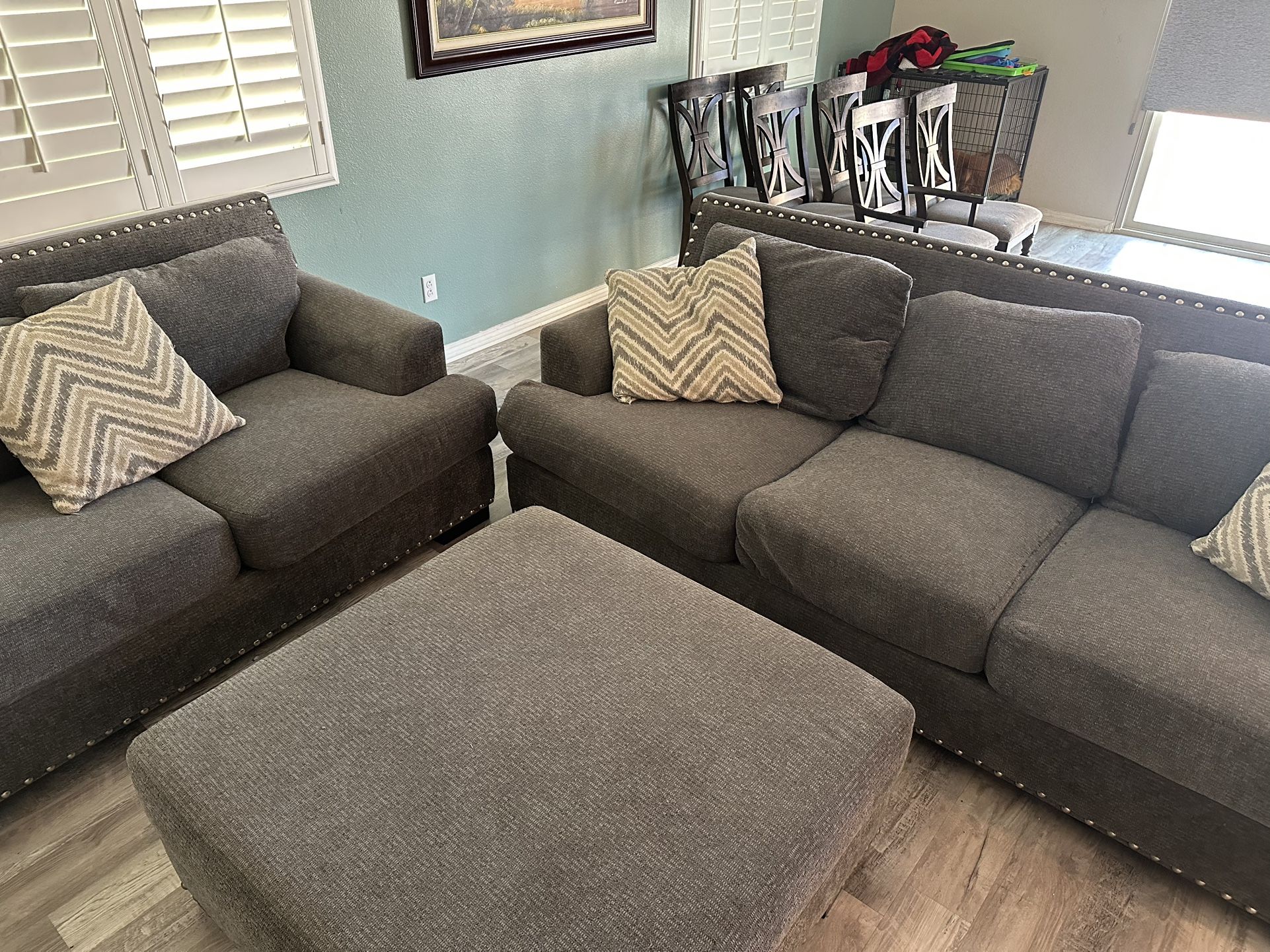 COUCHES