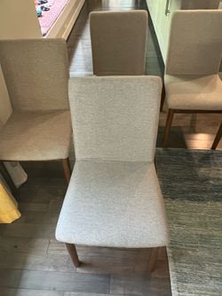 4 Isanti Dining chairs
