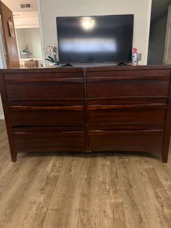 Great Dresser