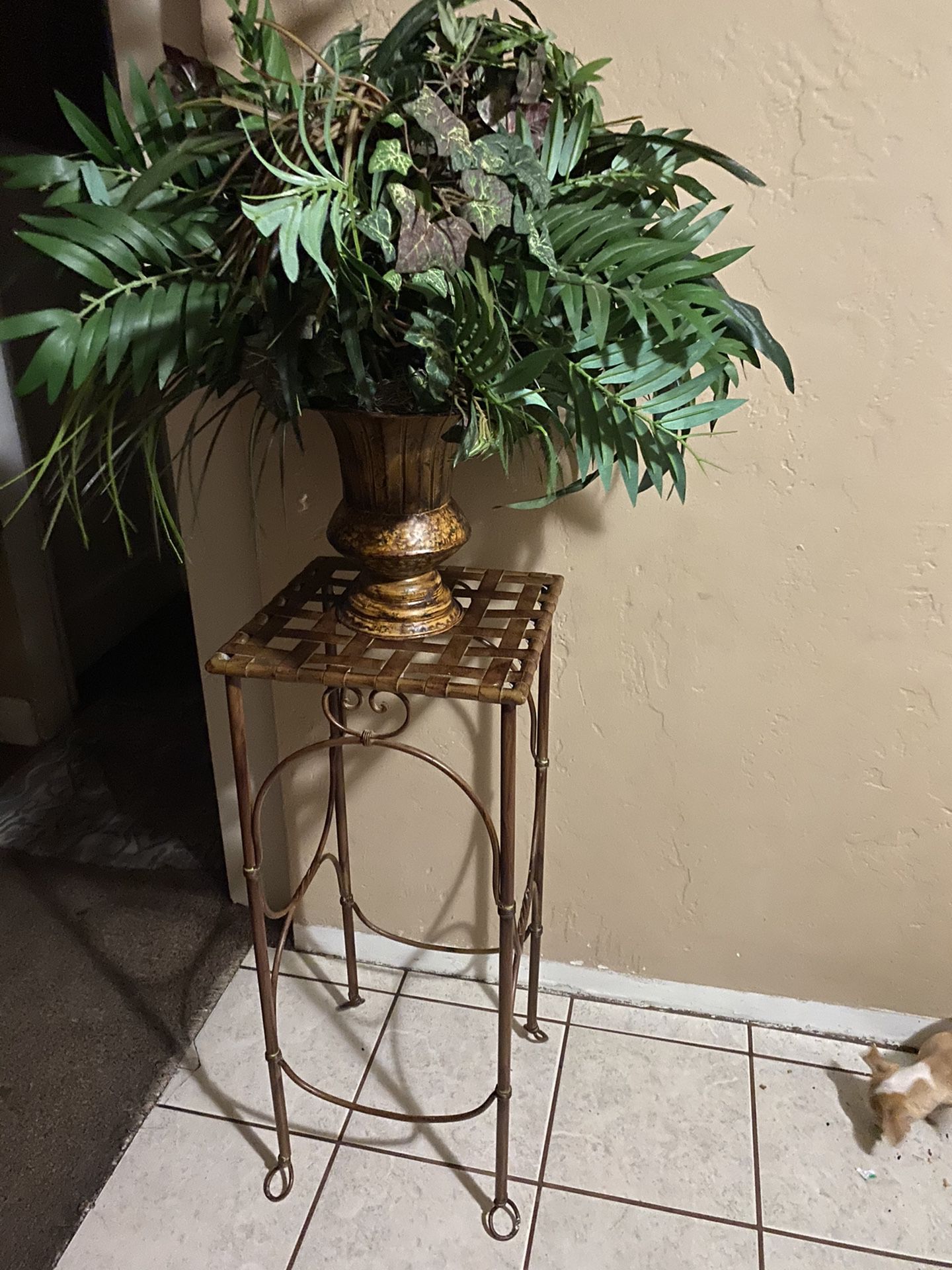 Fake plant with stand