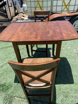 Kitchen Table And Chairs