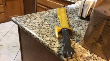 Power Rangers Dino fury sword